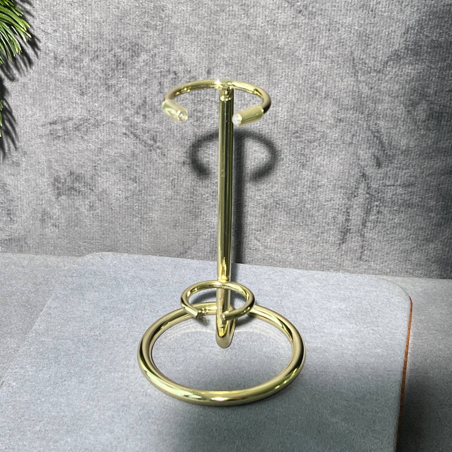 Crystal Metal Holder