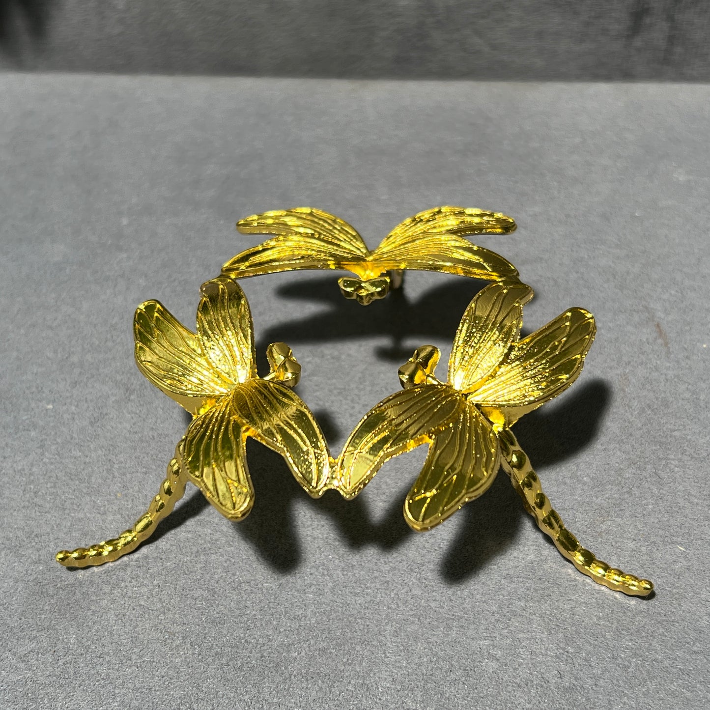 Metal Dragonfly Sphere Stand
