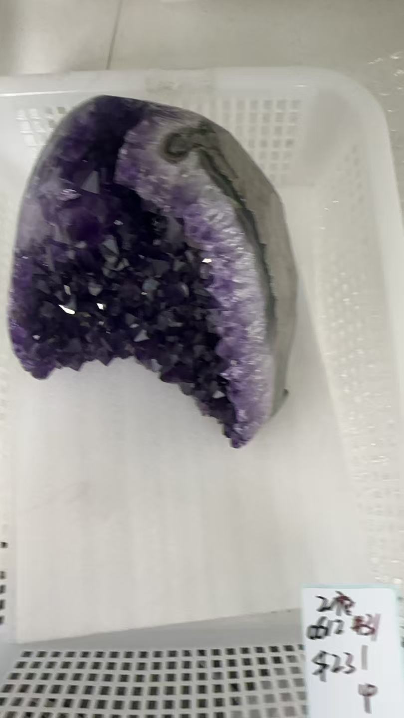 KIKICRYSTAL Unique Crystal Claim Sale for 0612