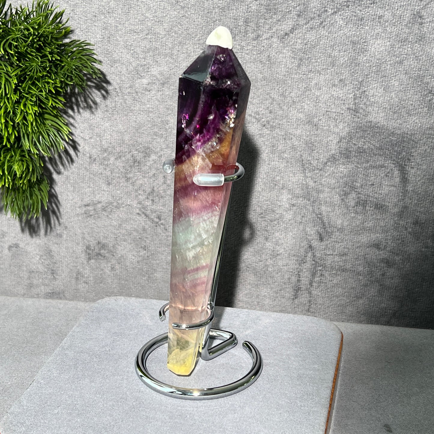 Crystal Metal Holder