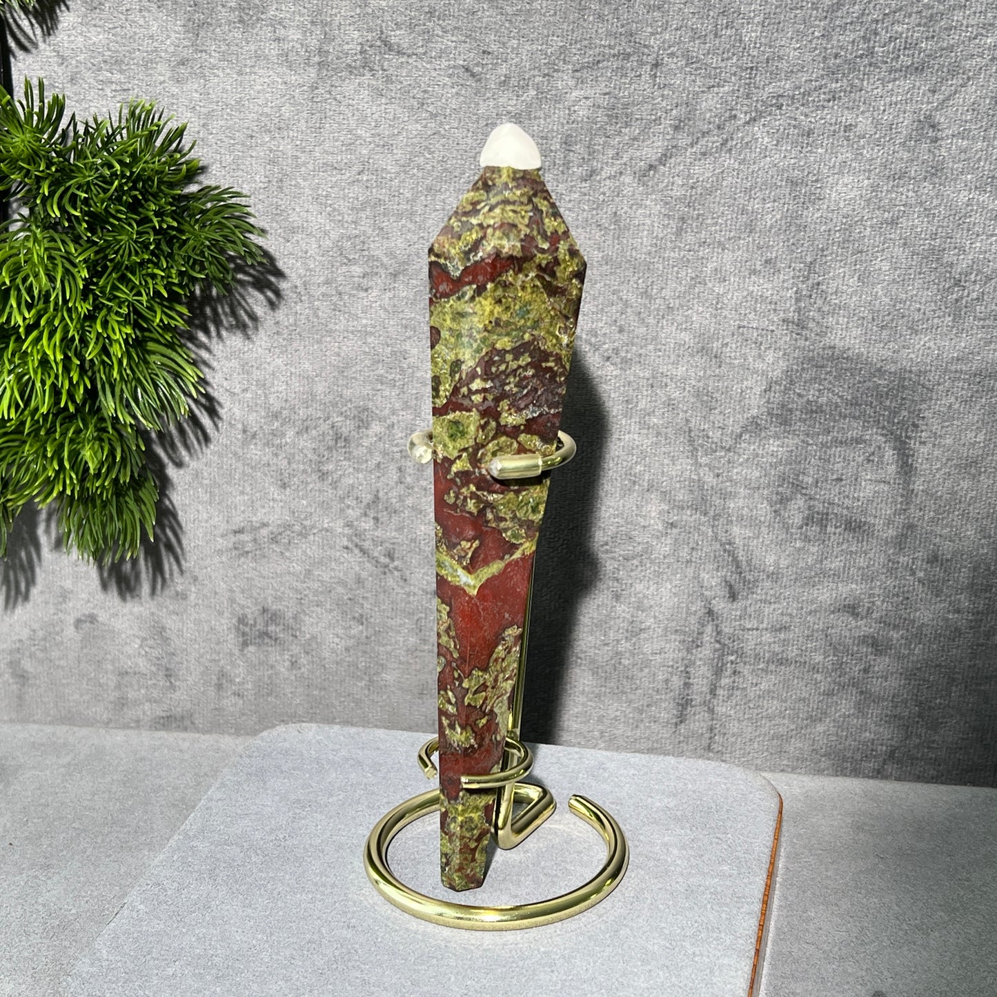 Crystal Metal Holder