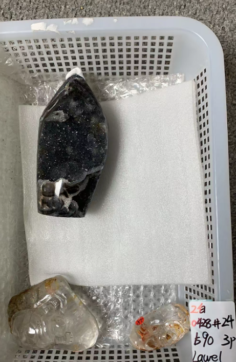 KIKICRYSTAL Unique Crystal Claim Sale for 0428
