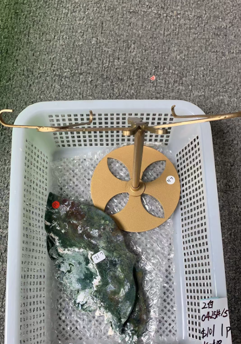 KIKICRYSTAL Unique Crystal Claim Sale for 0425
