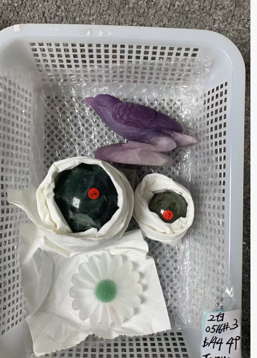 KIKICRYSTAL Unique Crystal Claim Sale for 0516