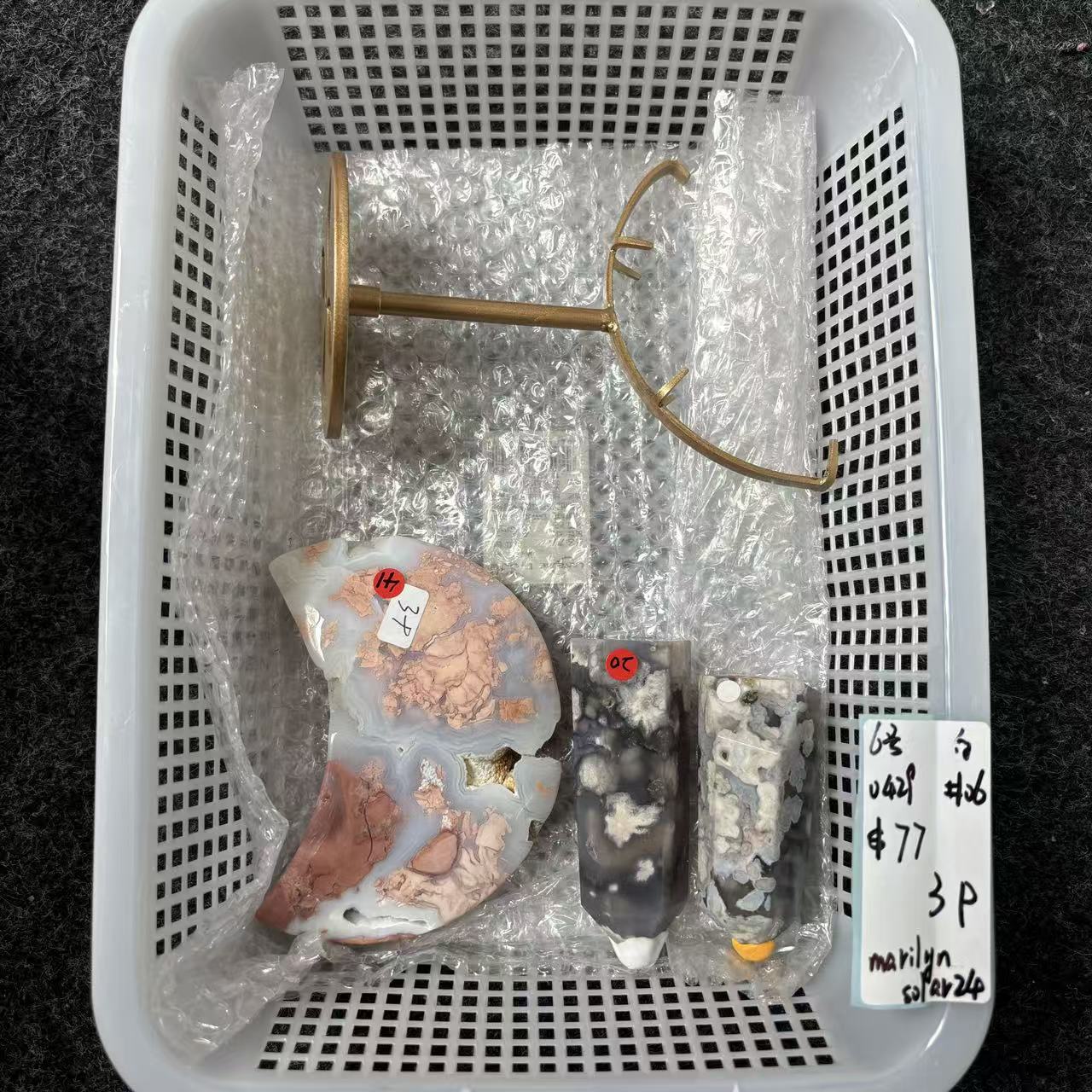 KIKI Love Crystal Claim Sale For 0429