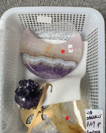 KIKICRYSTAL Unique Crystal Claim Sale for 0422