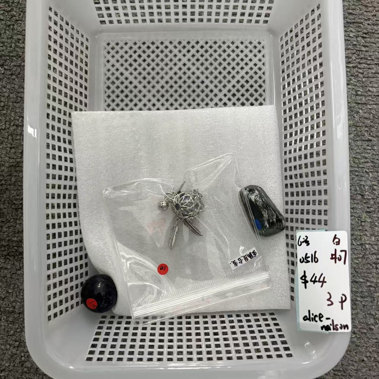 KIKI Love Crystal Claim Sale For 0516