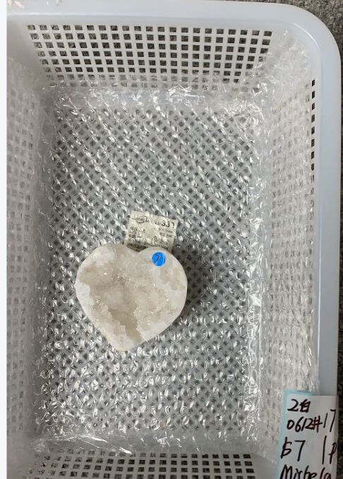 KIKICRYSTAL Unique Crystal Claim Sale for 0612