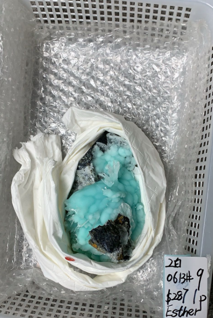KIKICRYSTAL Unique Crystal Claim Sale for 0613