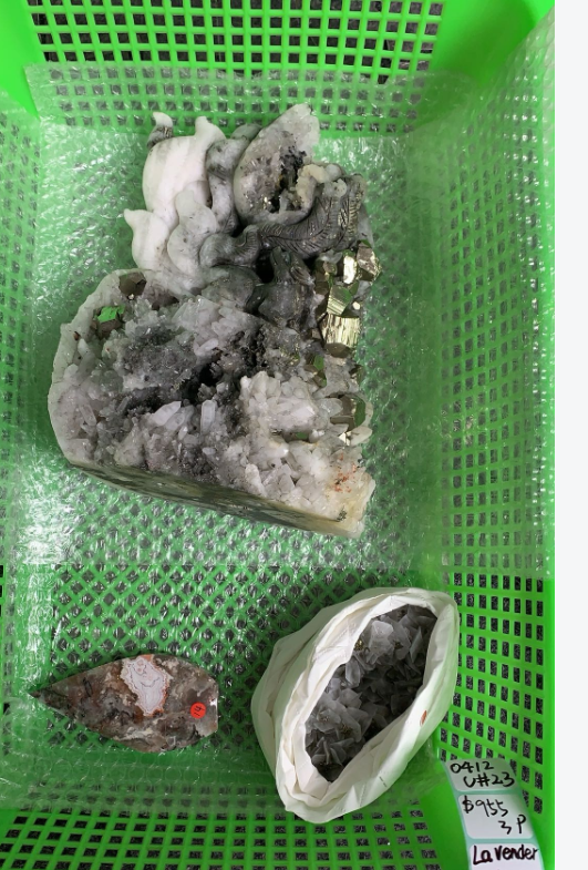 KIKICRYSTAL Unique Crystal Claim Sale for 0412